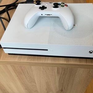 Xbox One S With controller and games